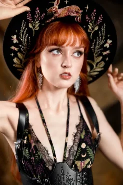 Restyle HARE MOON WIDE BRIM HAT