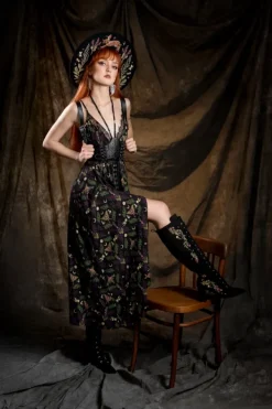 Restyle HARE MOON WIDE BRIM HAT