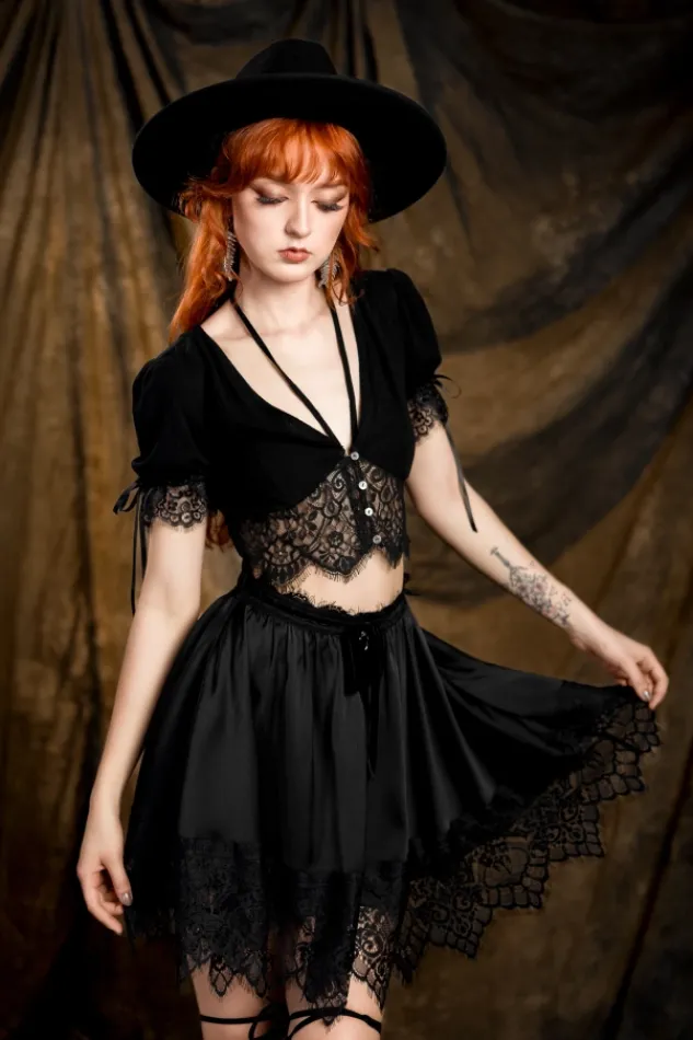 Restyle LICHEN LACE TOP